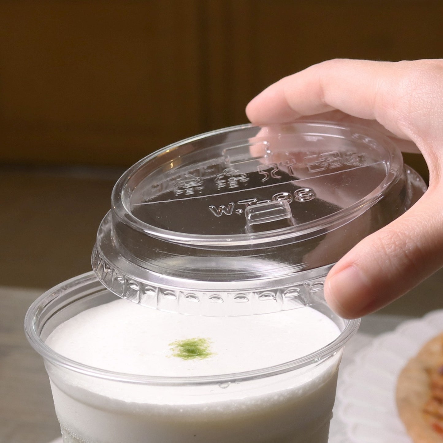 KARAT 98MM PET DOME LIDS - HALF MOON FLIP LIDS - 1,000 CT